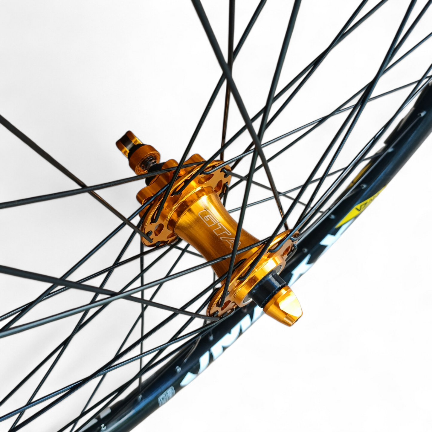 Rodas Vzan Vmax SL 26" + Cubos GTA