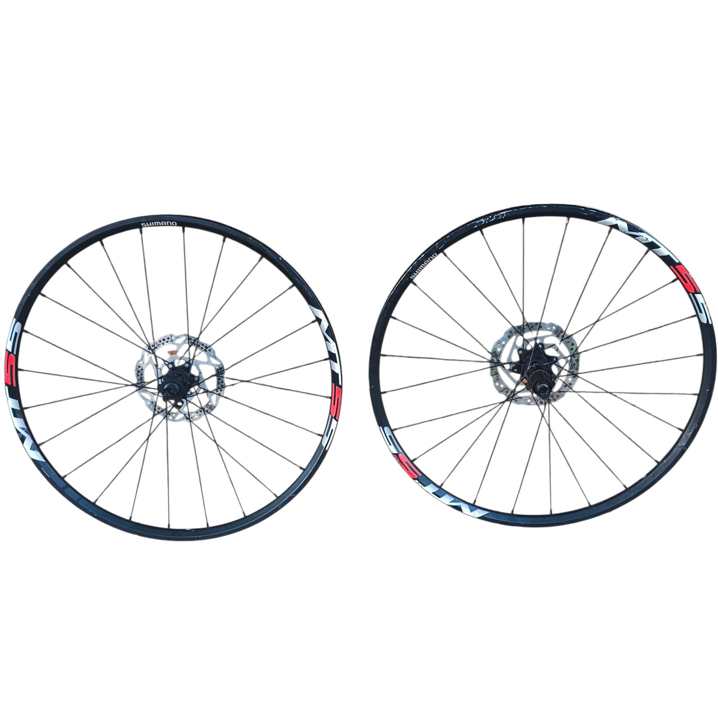 Par de Rodas Shimano MT-55 26" (Usada)