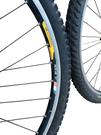 Par de Rodas Completas 26" (Usado)