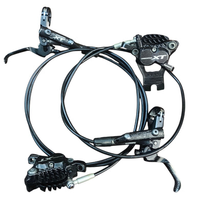 Par de freios Shimano Deore XT 4 pistões M-8020 (Usado)