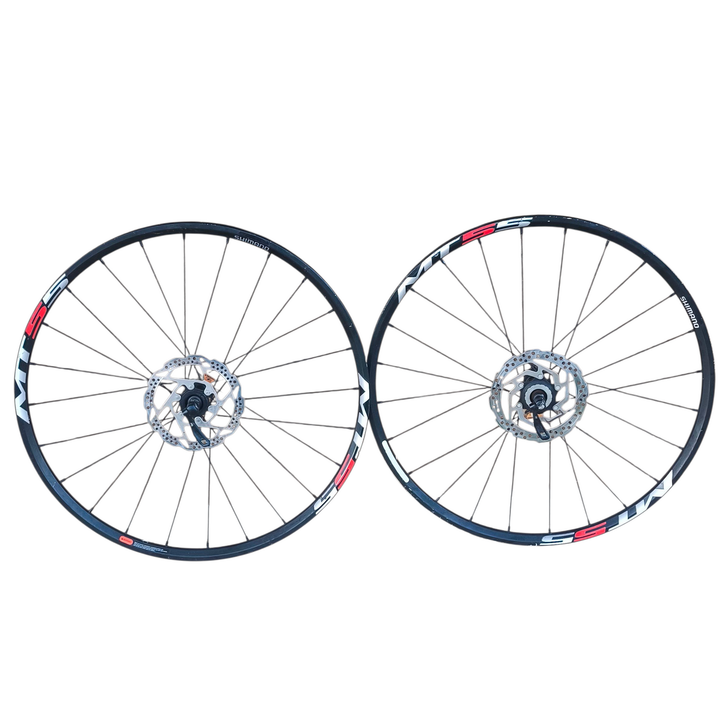 Par de Rodas Shimano MT-55 26" (Usada)