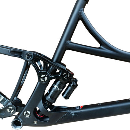 Quadro Banshee Titan XL + Shock rock Shox super deluxe (Usado)